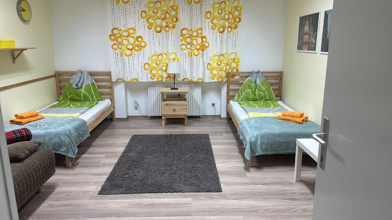Budget Studio Near Prater Wien Exterior foto