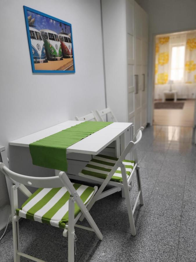 Budget Studio Near Prater Wien Exterior foto